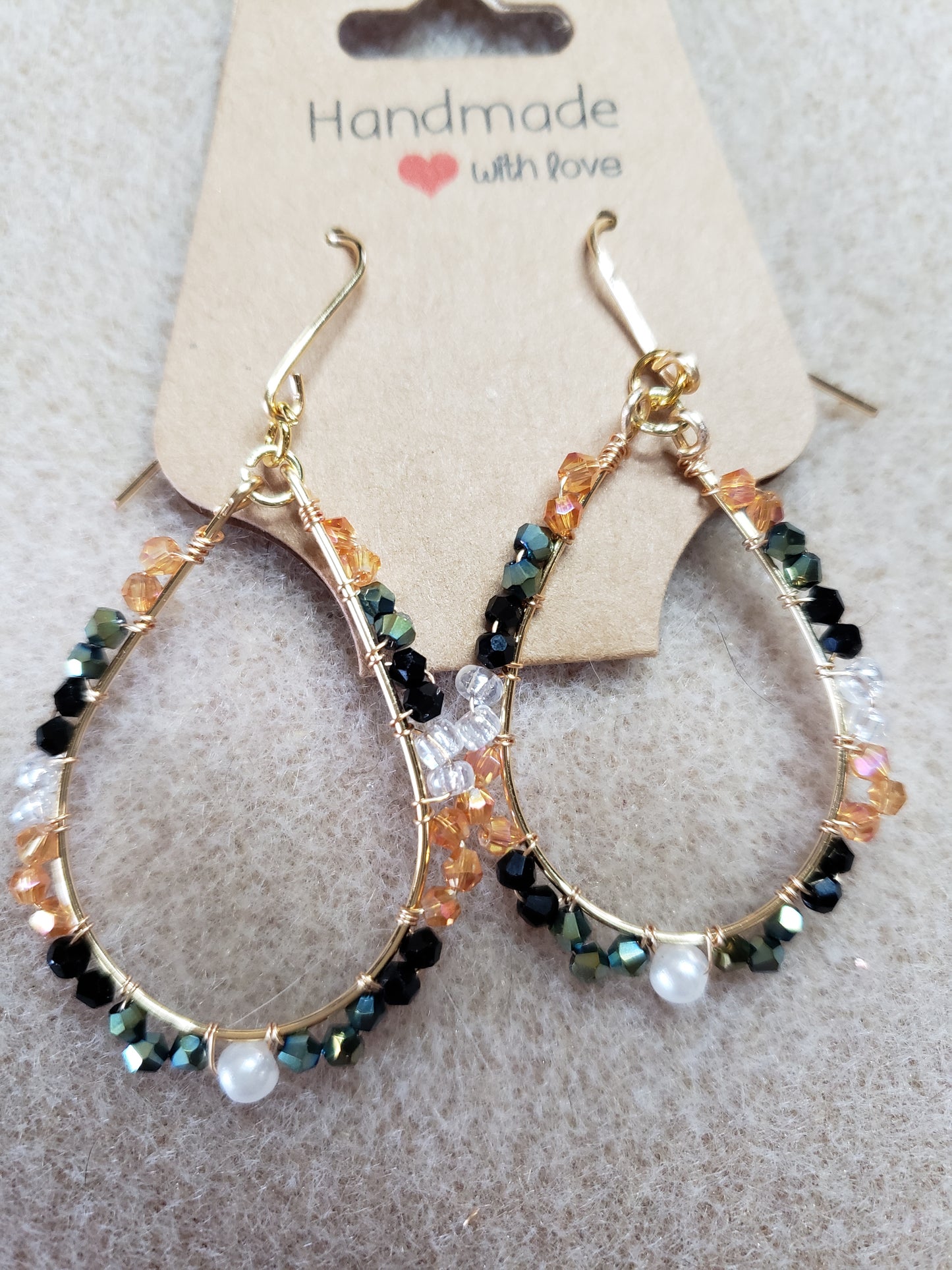 Dangle oval earrings