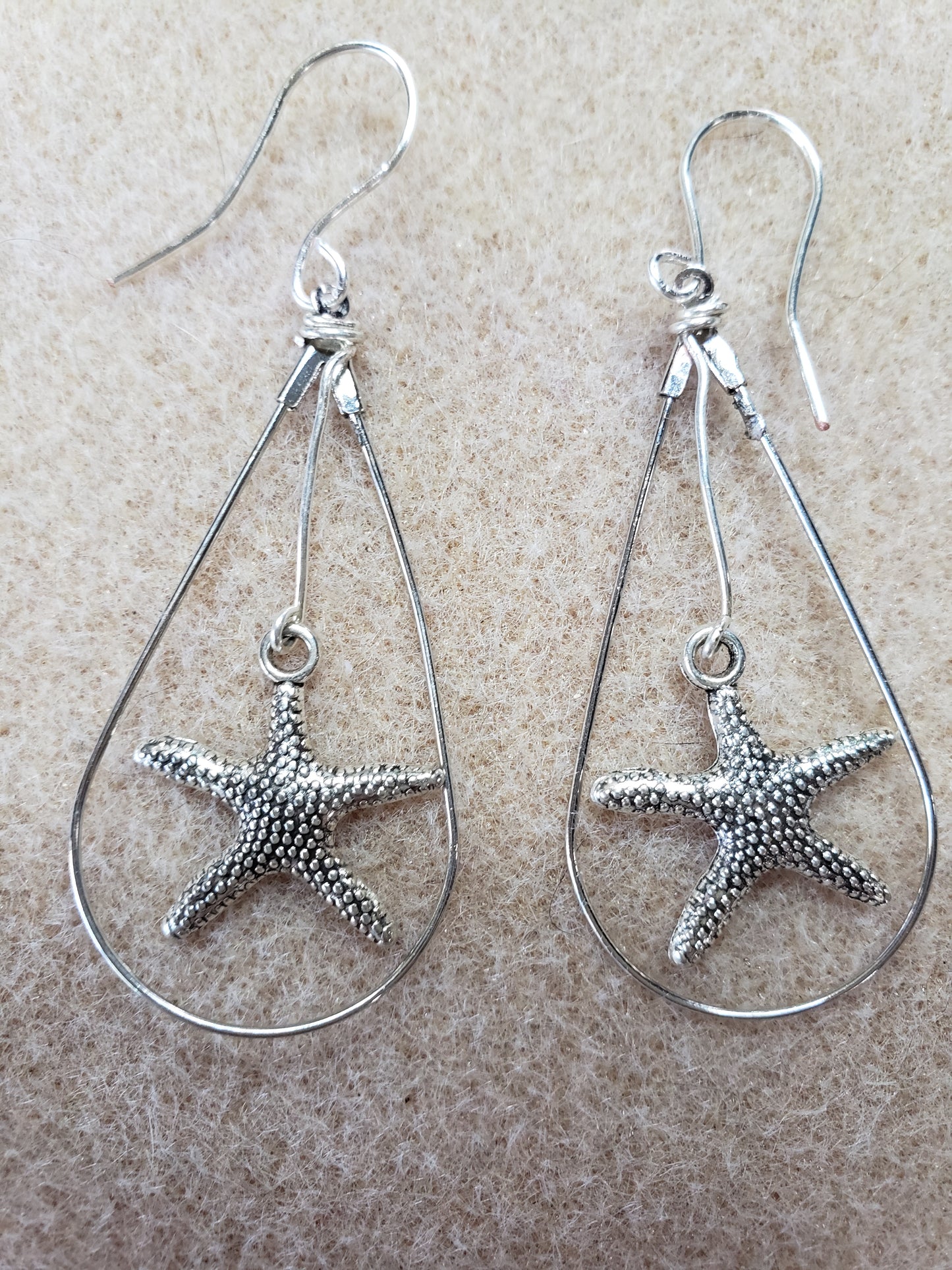 The Sea Series-Silver Pear shaped Earring with Star Fish Charm