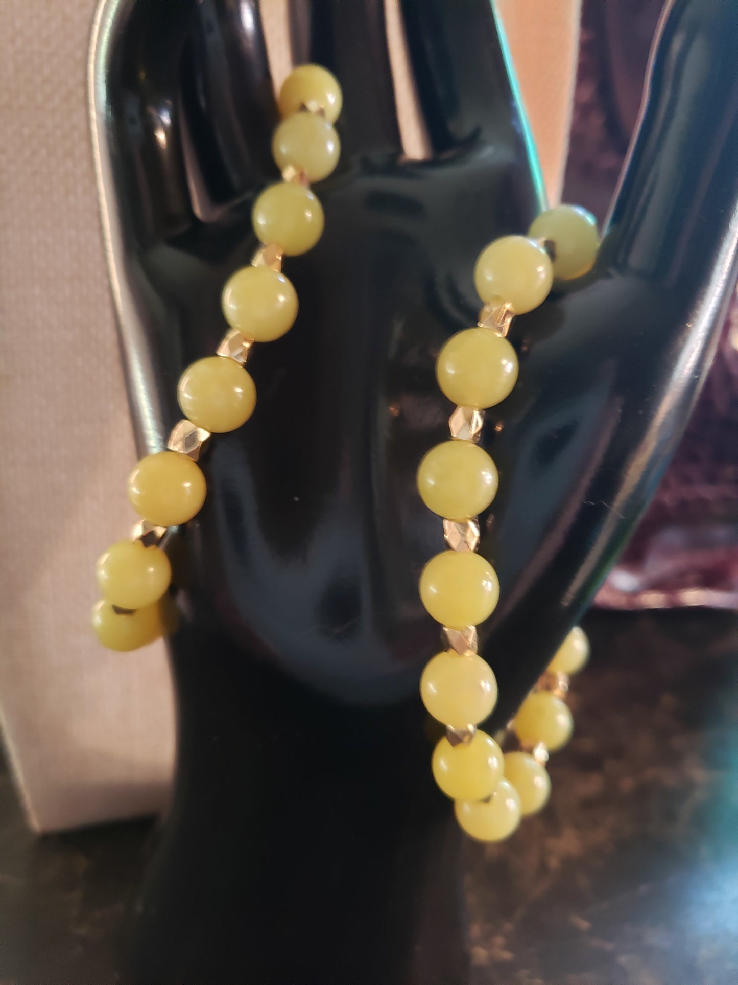 Stretchy Yellow green Jade Bracelet